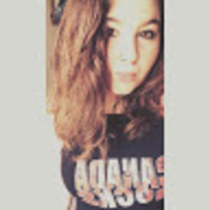 Meet your Posher, Adrienne